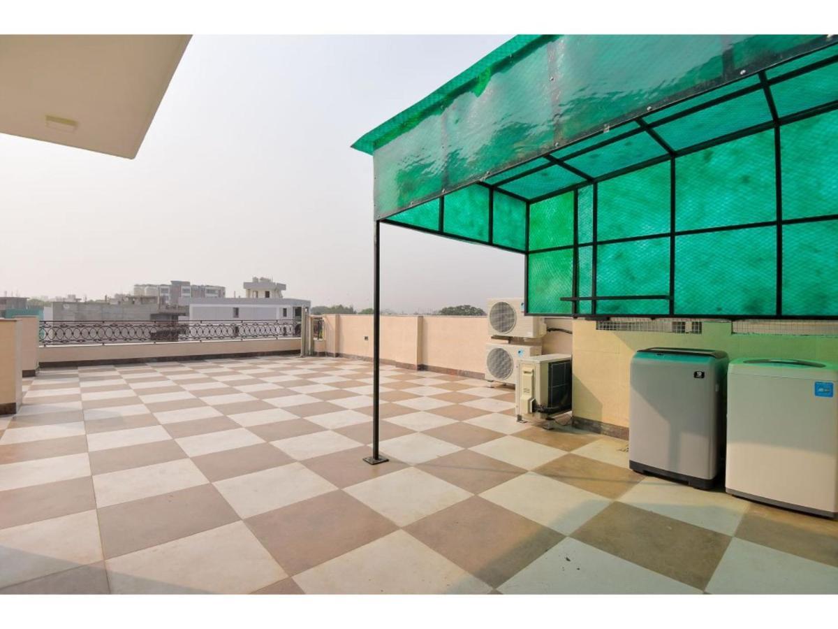 Bluo Studio5 Golf Course Road - Gym, Terrace Garden Gurgaon Eksteriør bilde