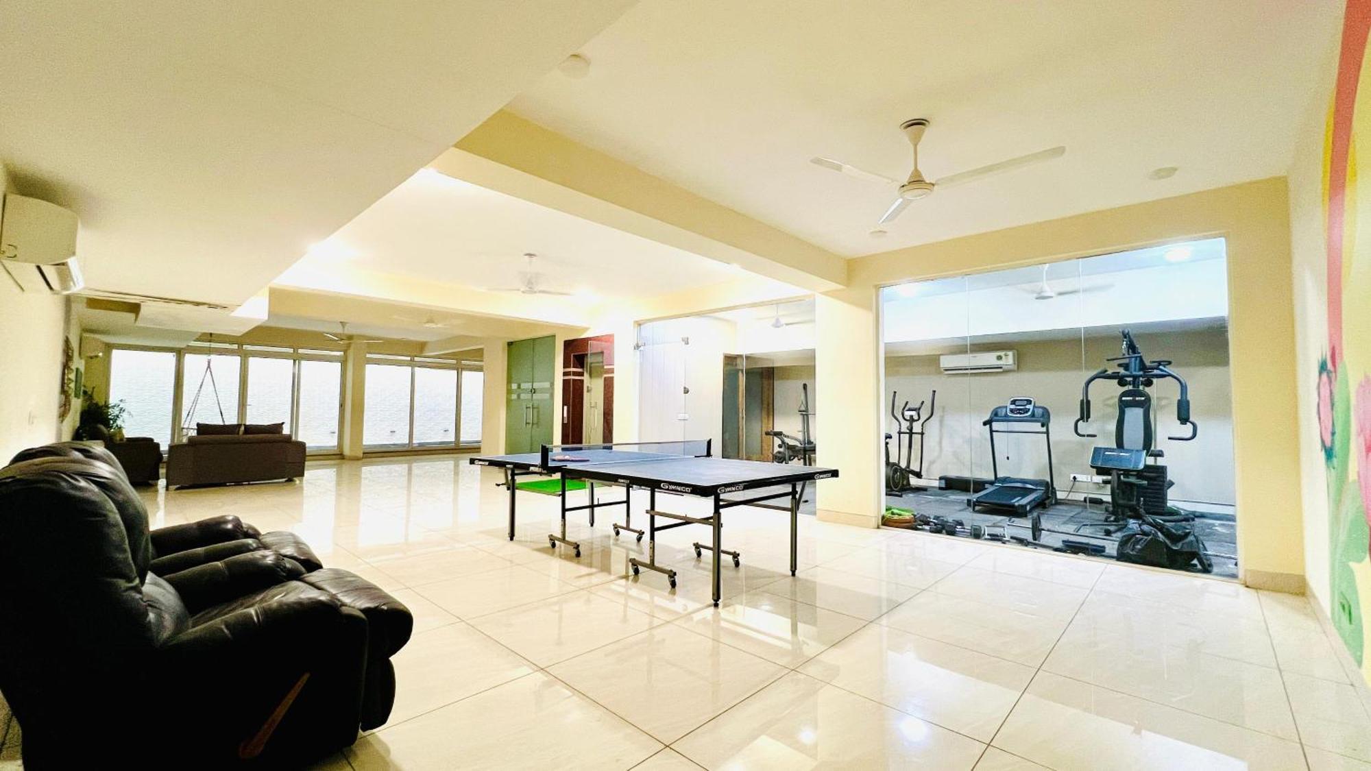 Bluo Studio5 Golf Course Road - Gym, Terrace Garden Gurgaon Eksteriør bilde